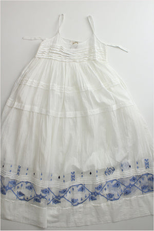Injiri Amber 90 Sundress White with Blue Embroidery