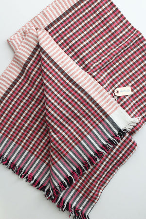 Fancy Blanket Dark Pink