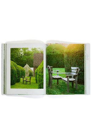 A Moment in Time: Designing a Country Garden