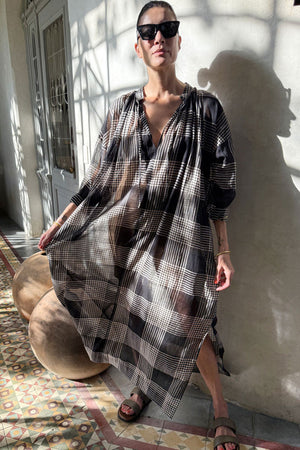 Two New York Tie Collar Caftan Black Plaid