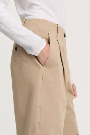 AUAYU Willy Shorts Semonlina