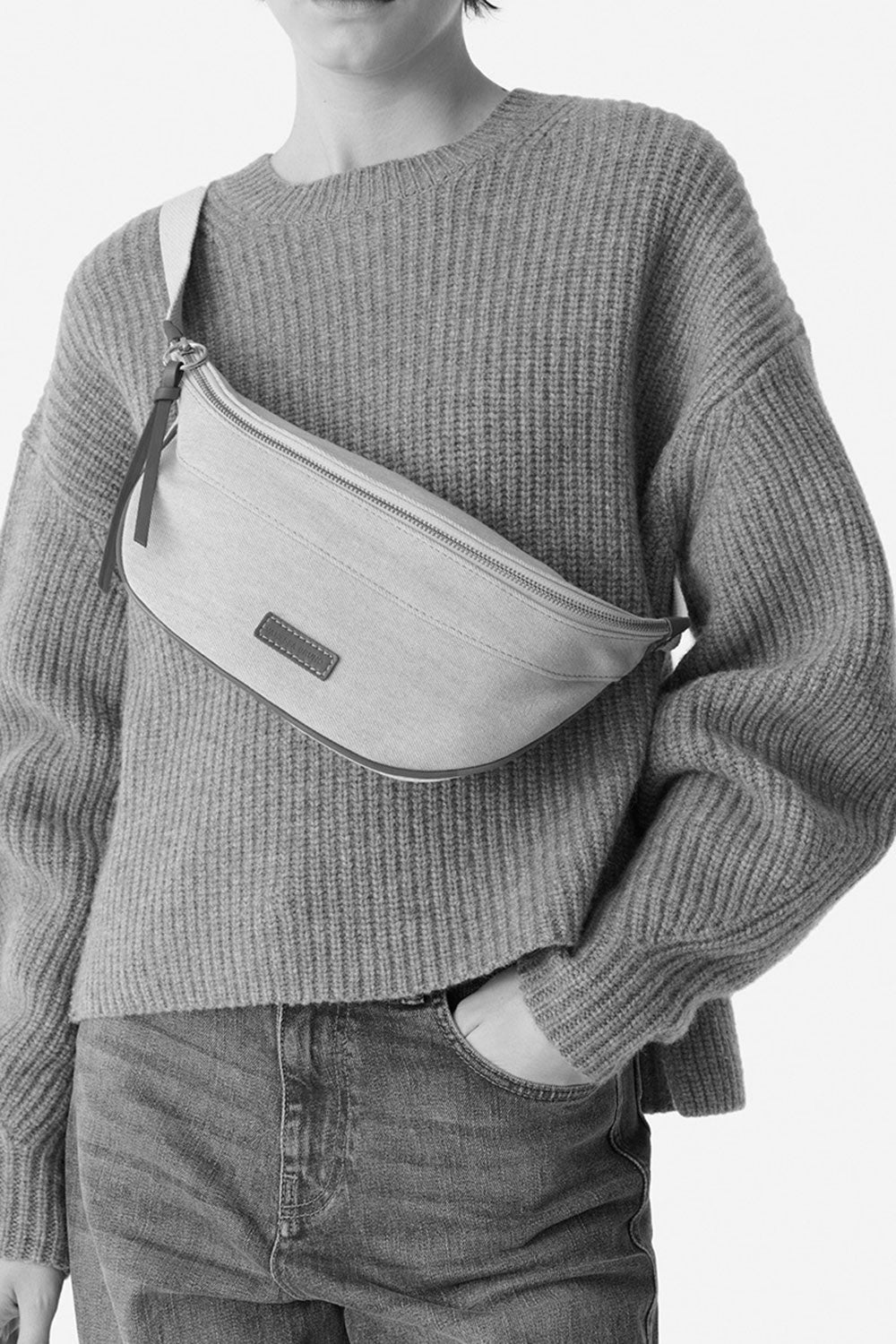 Vanessa Bruno Banane Bag Noir