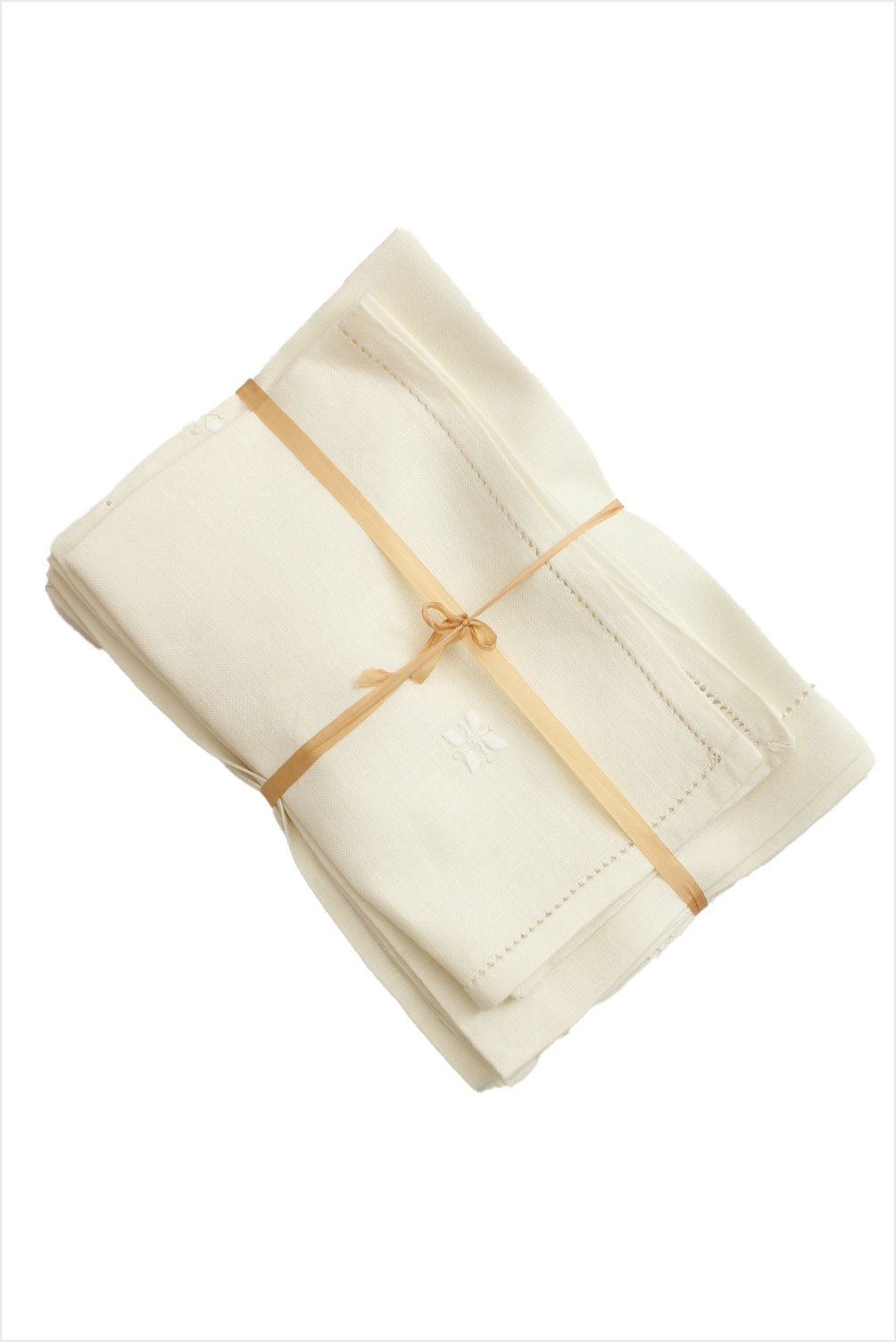 Table Linen Set Embroidered Ecru