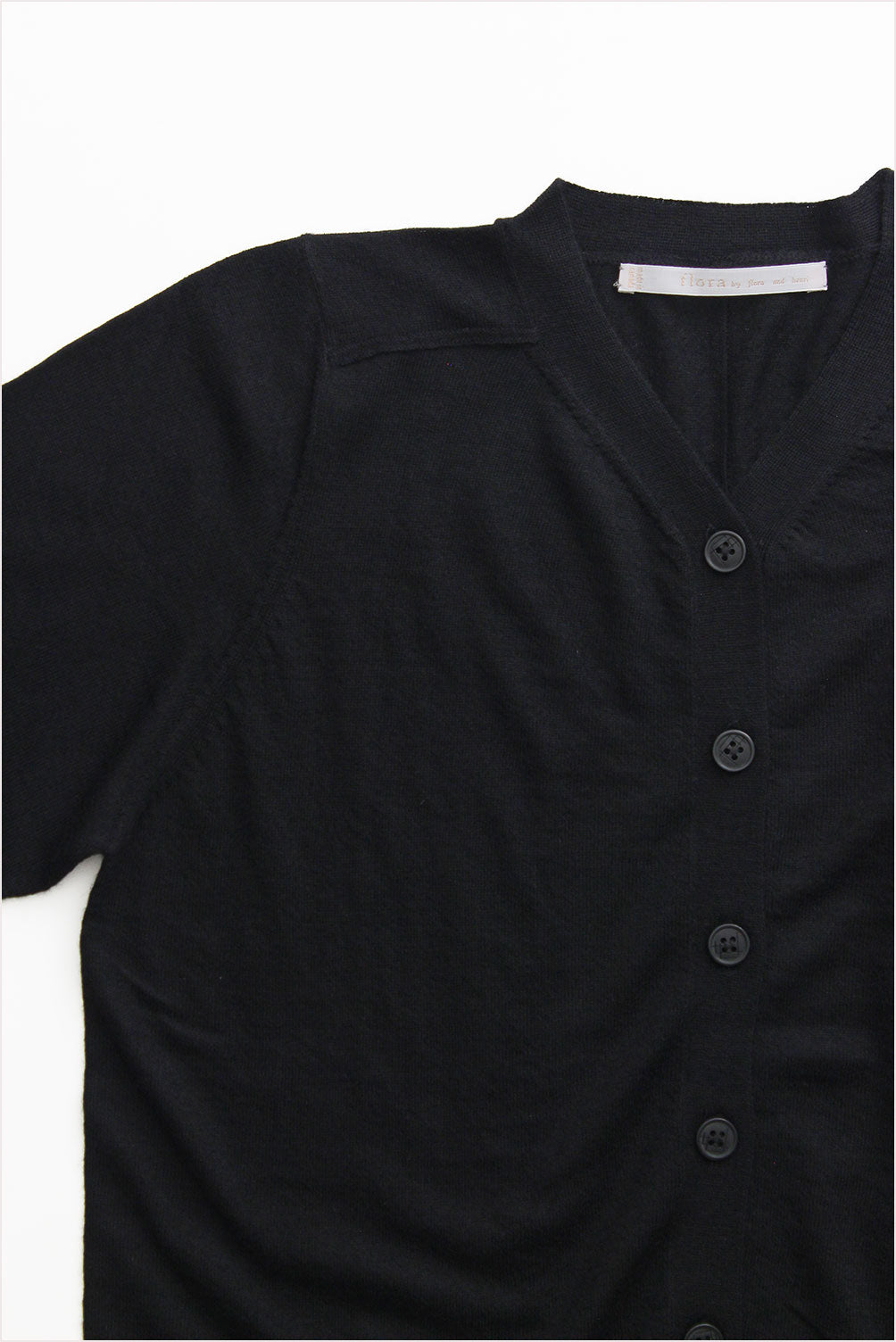 F&amp;H Women&#39;s Fine Cashmere V-Neck Cardigan Black