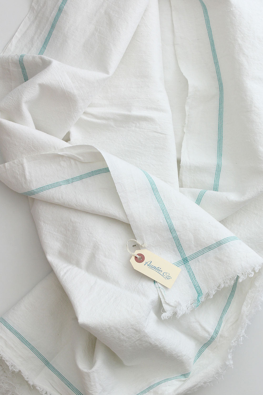 Auntie Oti White and Green Edged Tablecloth