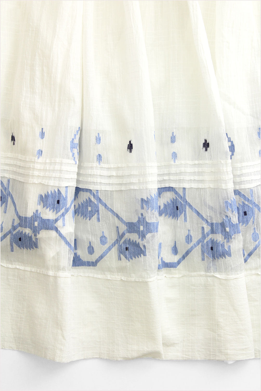 Injiri Amber 90 Sundress White with Blue Embroidery