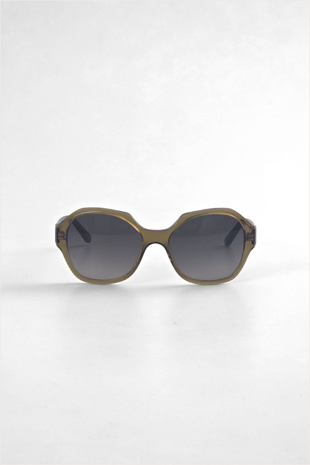 Eva Masaki 001 Sunglasses Zumi