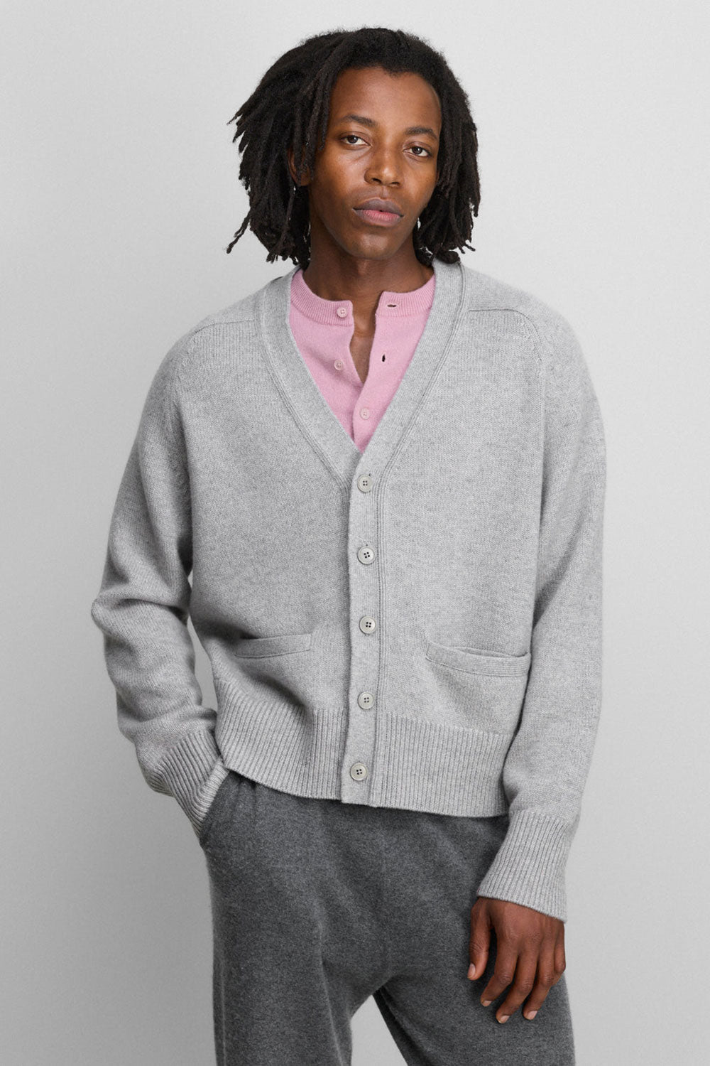 extreme cashmere Papilli エクストリームカシミヤ Extreme Cashmere Papilli Short Grey - flora and henri