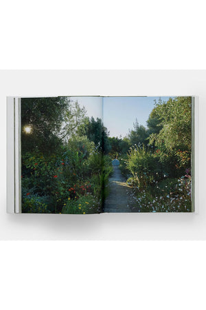Glorious Gardens: Private Edens of the World's Leading Interior Designers