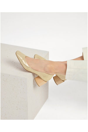 Coclico Icy Pump Champagne Shimmer Suede