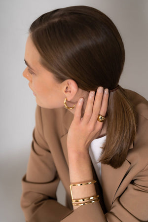 Apart Cuff Gold Plated