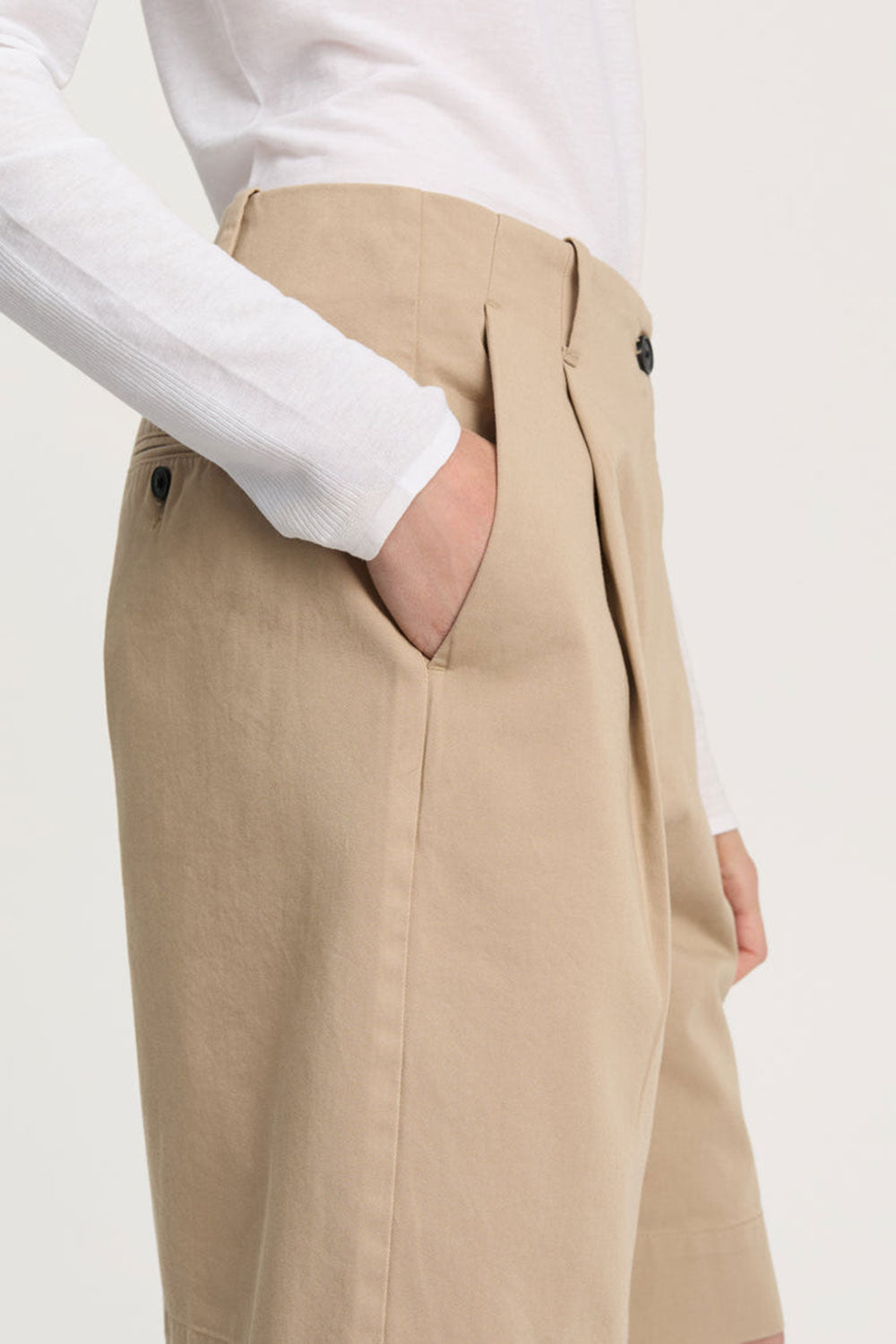 AUAYU Willy Shorts Semonlina