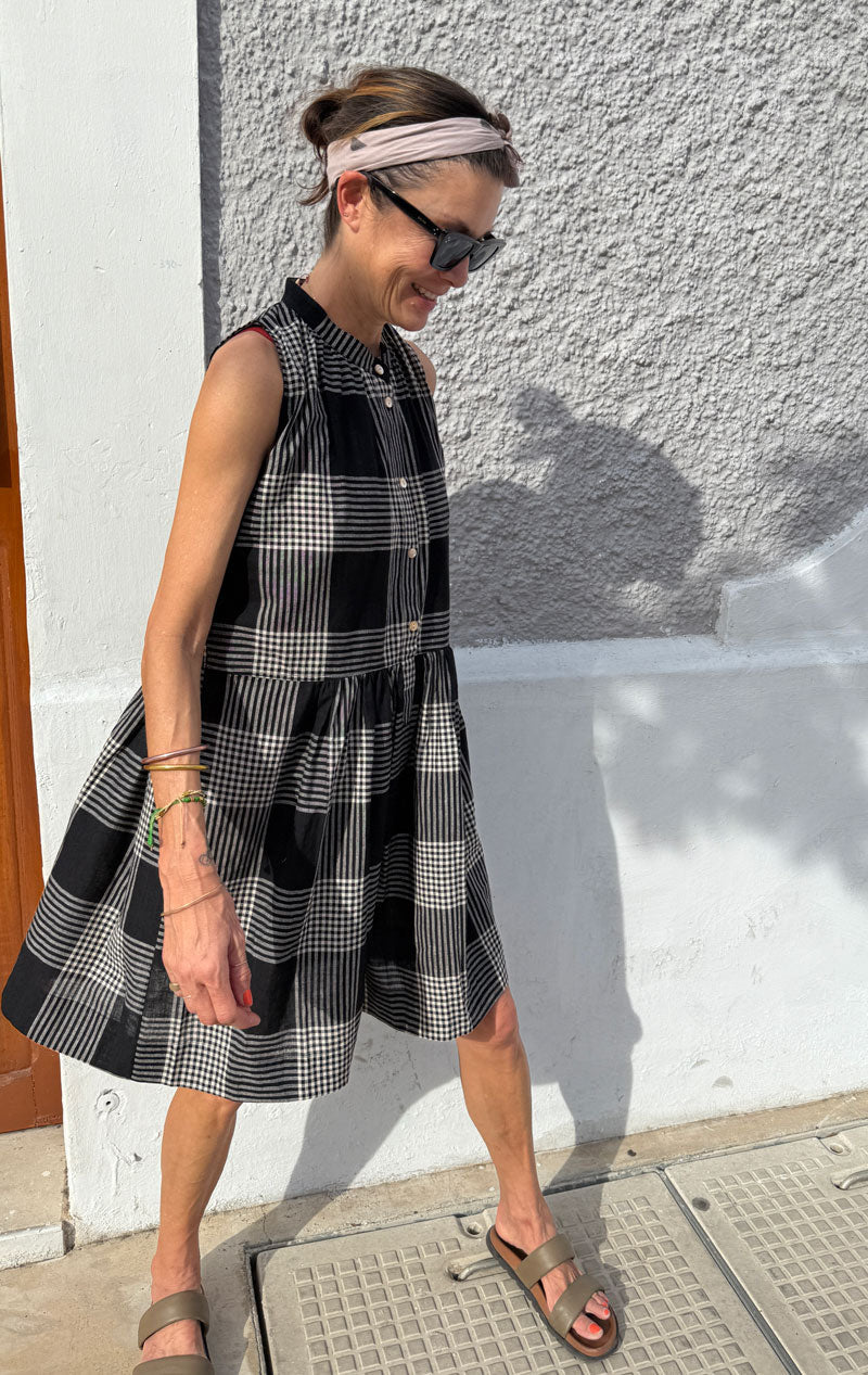 Two New York Black Plaid Handwoven Handspun Khadi Custom Fabric Sleeveless Dress for Women, Size 2