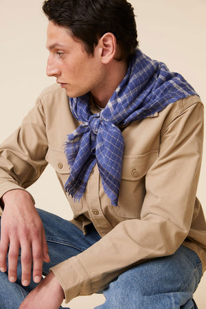 Moismont Foulard N˚744