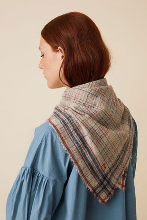 Moismont Foulard N˚745