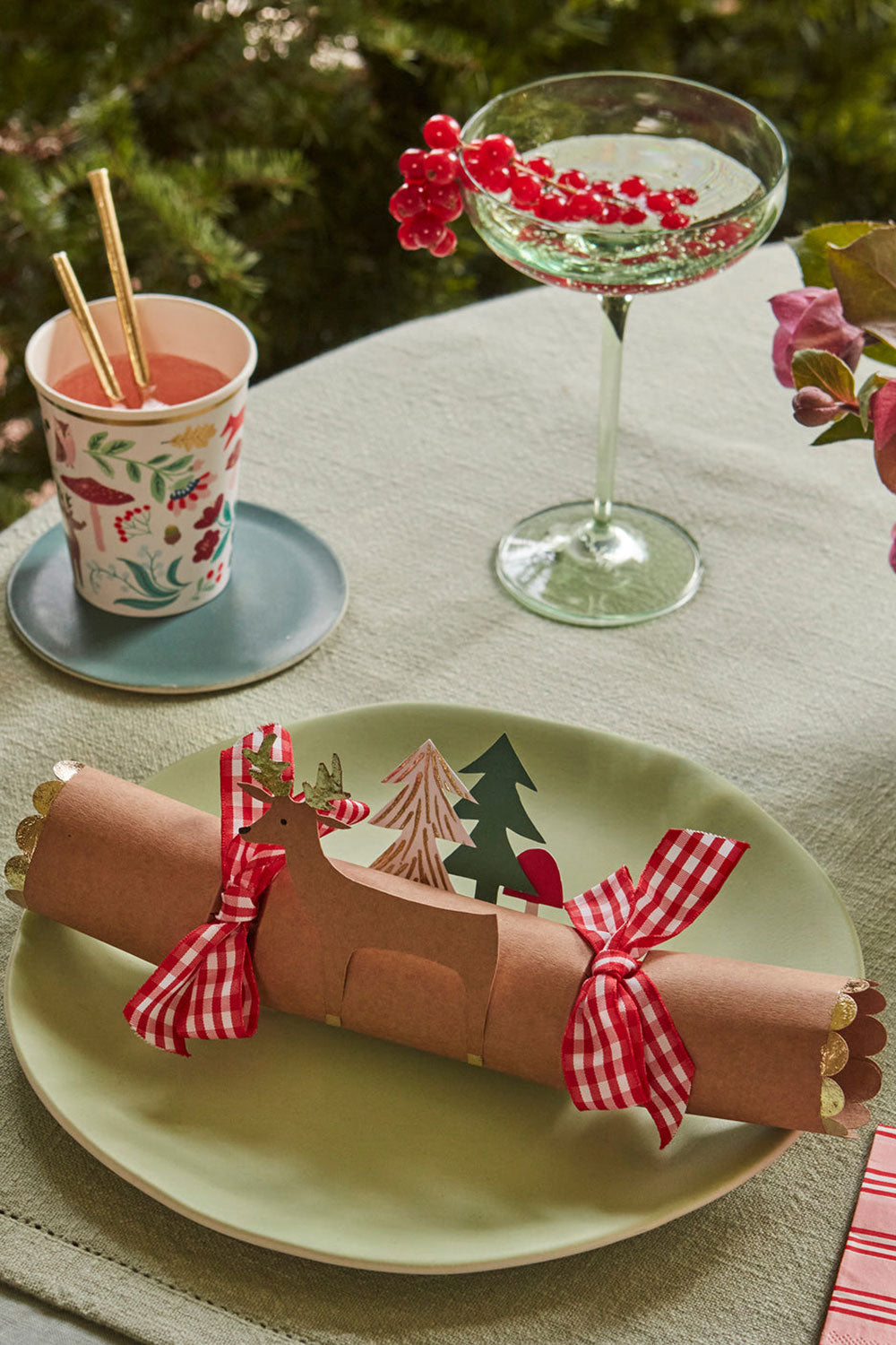 Woodland Stand Up Crackers