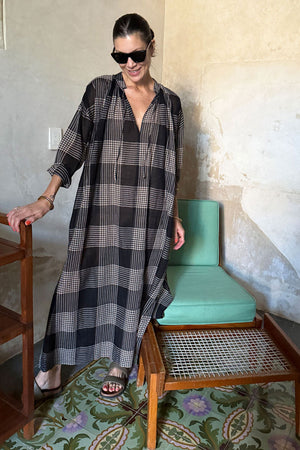 Two New York Tie Collar Caftan Black Plaid