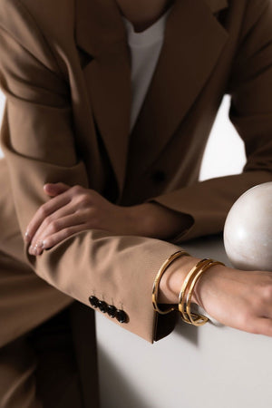 Apart Cuff Gold Plated