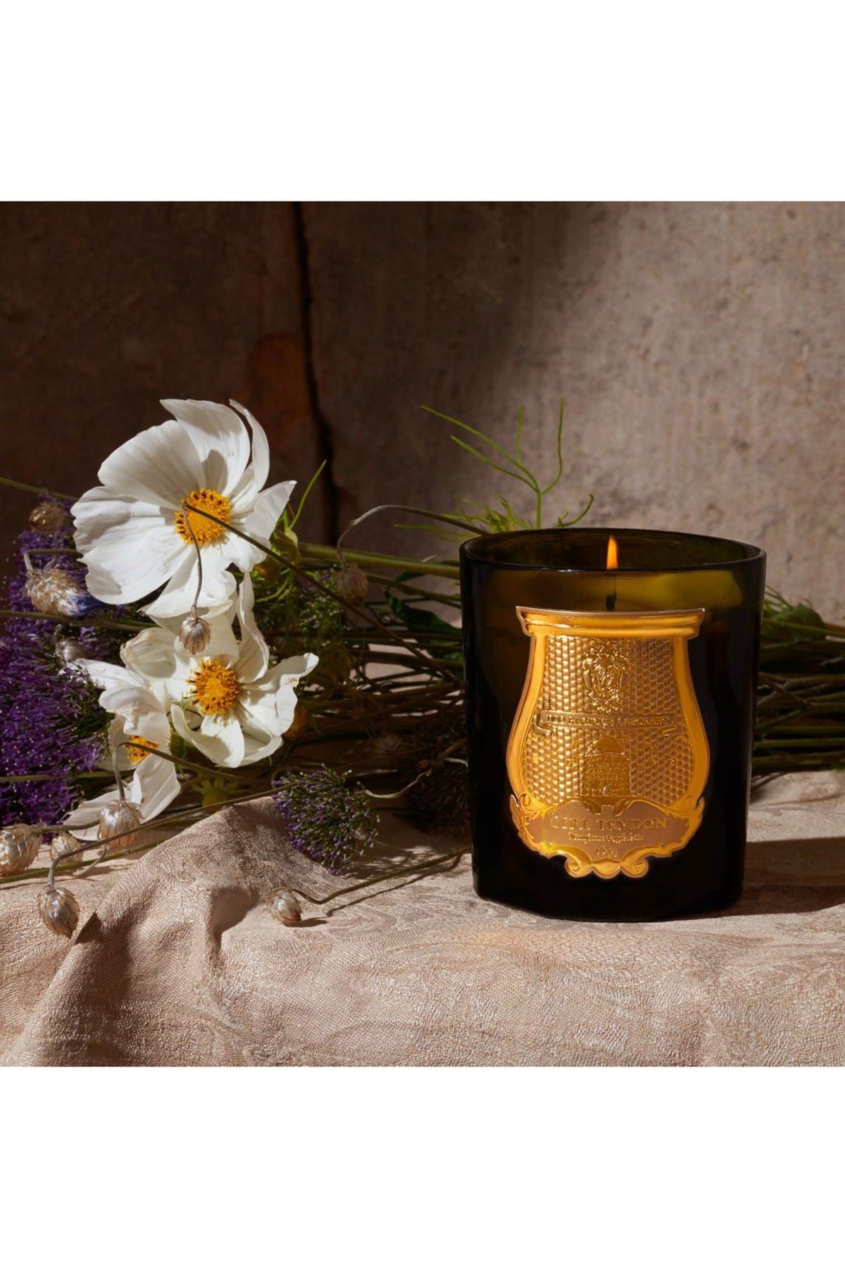 Trianon Candle