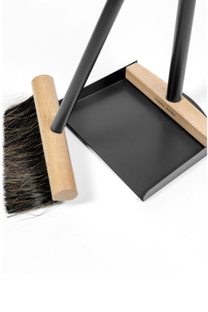 Mr. and Mrs. Clynk Large Complet Dustpan & Hand Brush Black