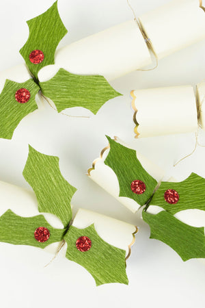 Holly Crackers